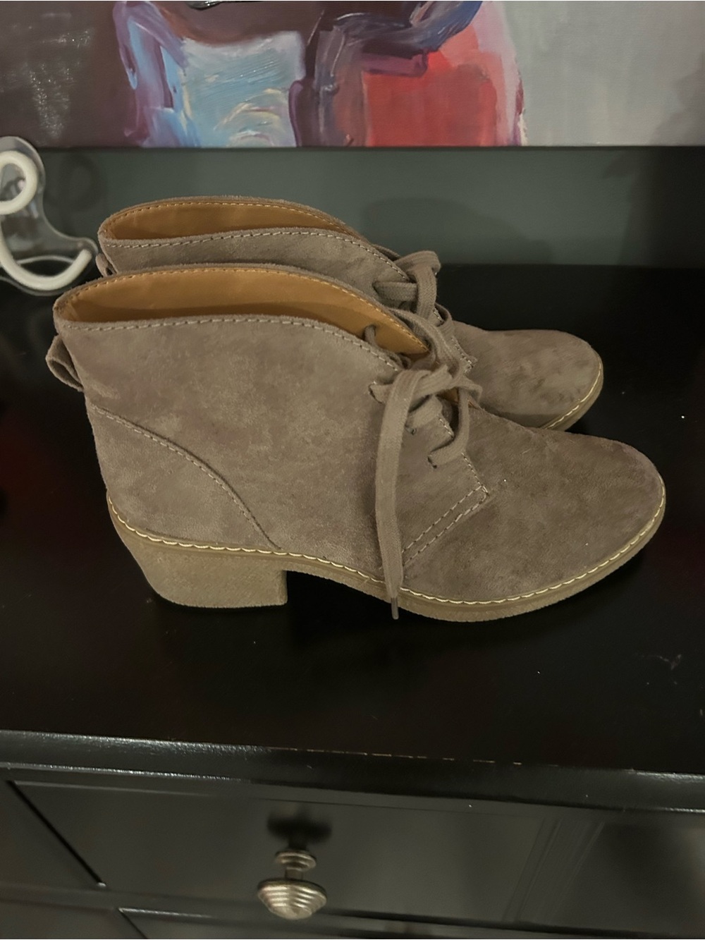 Women’s Lace-Up Suede Ankle Boot in Taupe